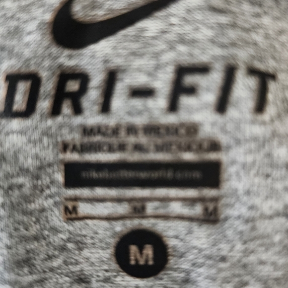 Nike Dri Fit Short Sleeve Tee Shirt Size Medium Gray - Picture 6 of 7